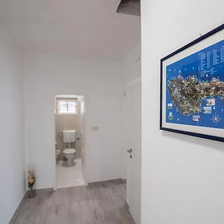Tre Perle Vacation House With Garden And Parking Σπίτι διακοπών Vir