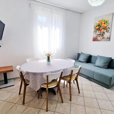 Tre Perle Vacation House With Garden And Parking