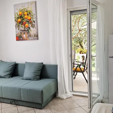 Tre Perle Vacation House With Garden And Parking Vir