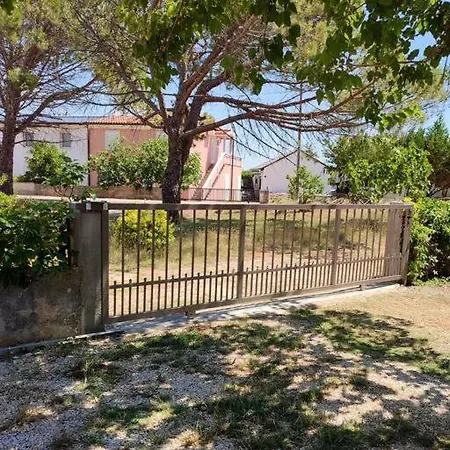 Tre Perle Vacation House With Garden And Parking Vir