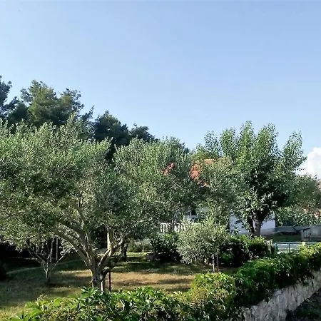 Tre Perle Vacation House With Garden And Parking Vir