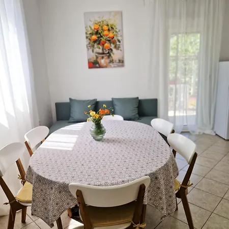 Tre Perle Vacation House With Garden And Parking